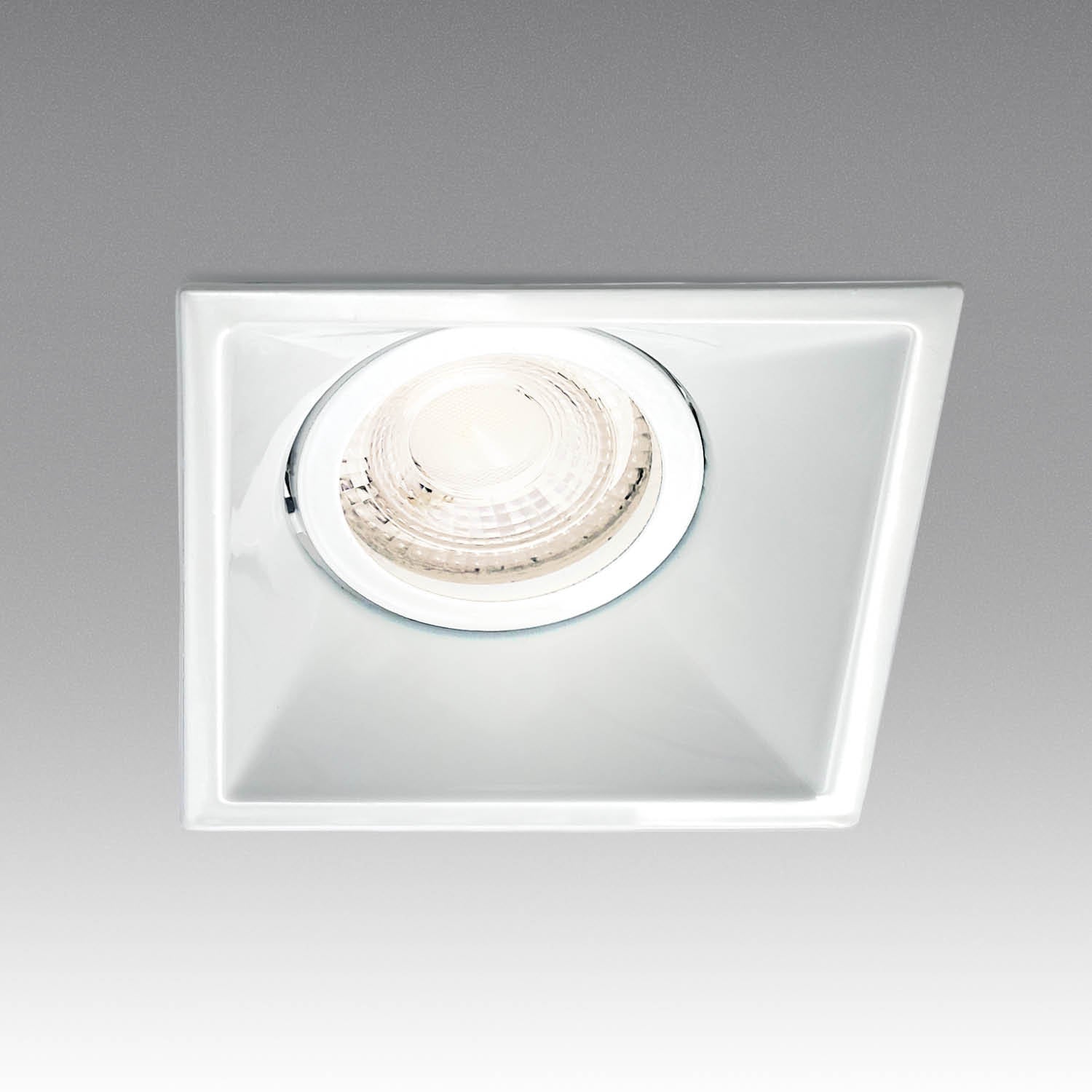 Pierścień ozdobny do opraw OH47 Biały